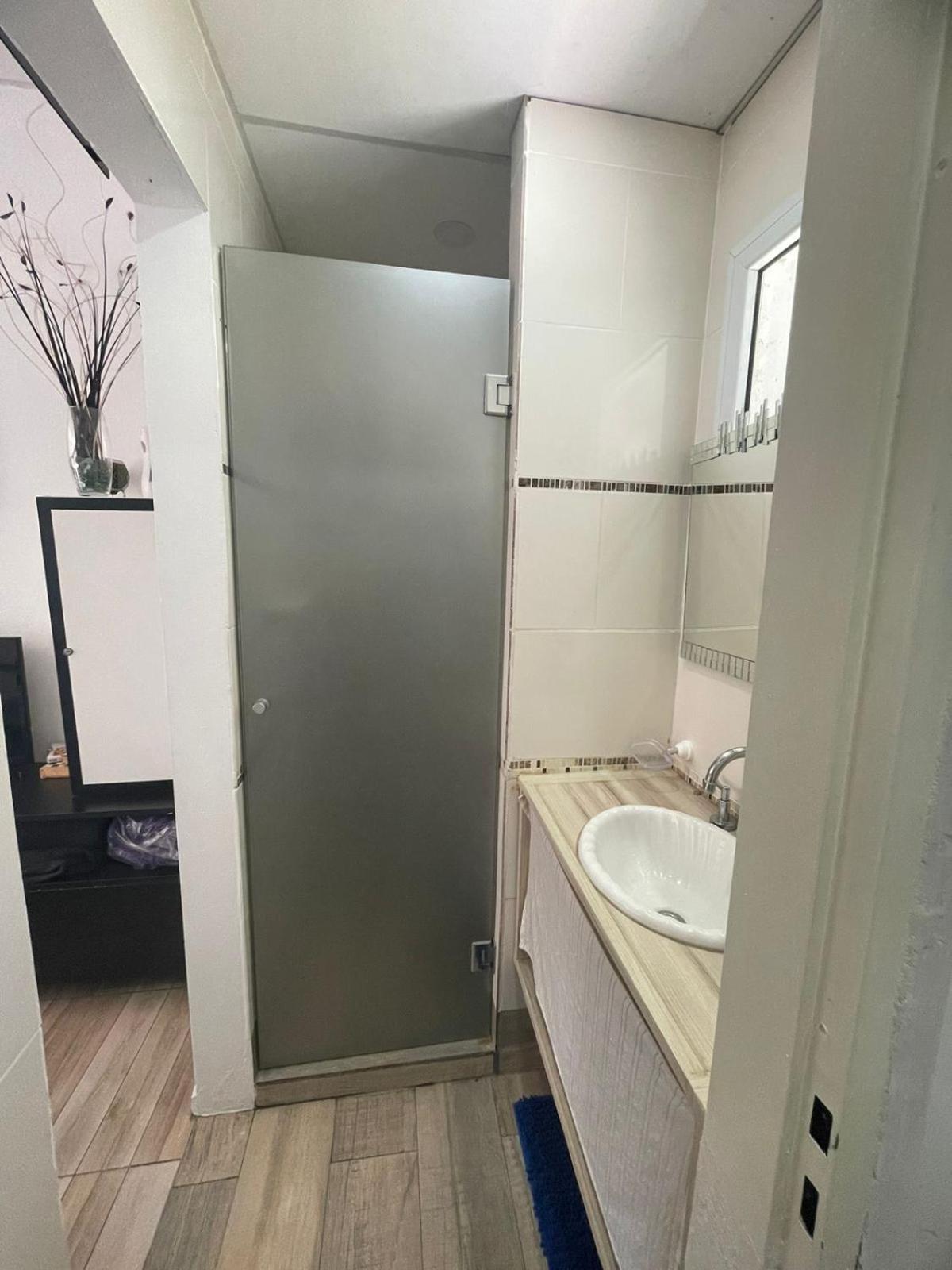 Ezeiza 2 Monoambiente Privado A 15 Minutos Del Aeropuerto Opcional Tranfer Desde Y Hacia El Aeropuerto De Ezeiza Las 24 Horas Pet Friendly Bagian luar foto