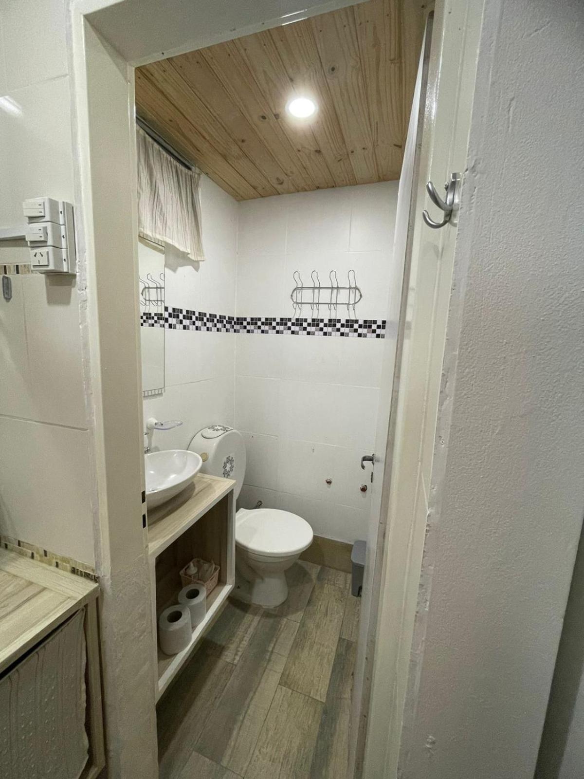Ezeiza 2 Monoambiente Privado A 15 Minutos Del Aeropuerto Opcional Tranfer Desde Y Hacia El Aeropuerto De Ezeiza Las 24 Horas Pet Friendly Bagian luar foto
